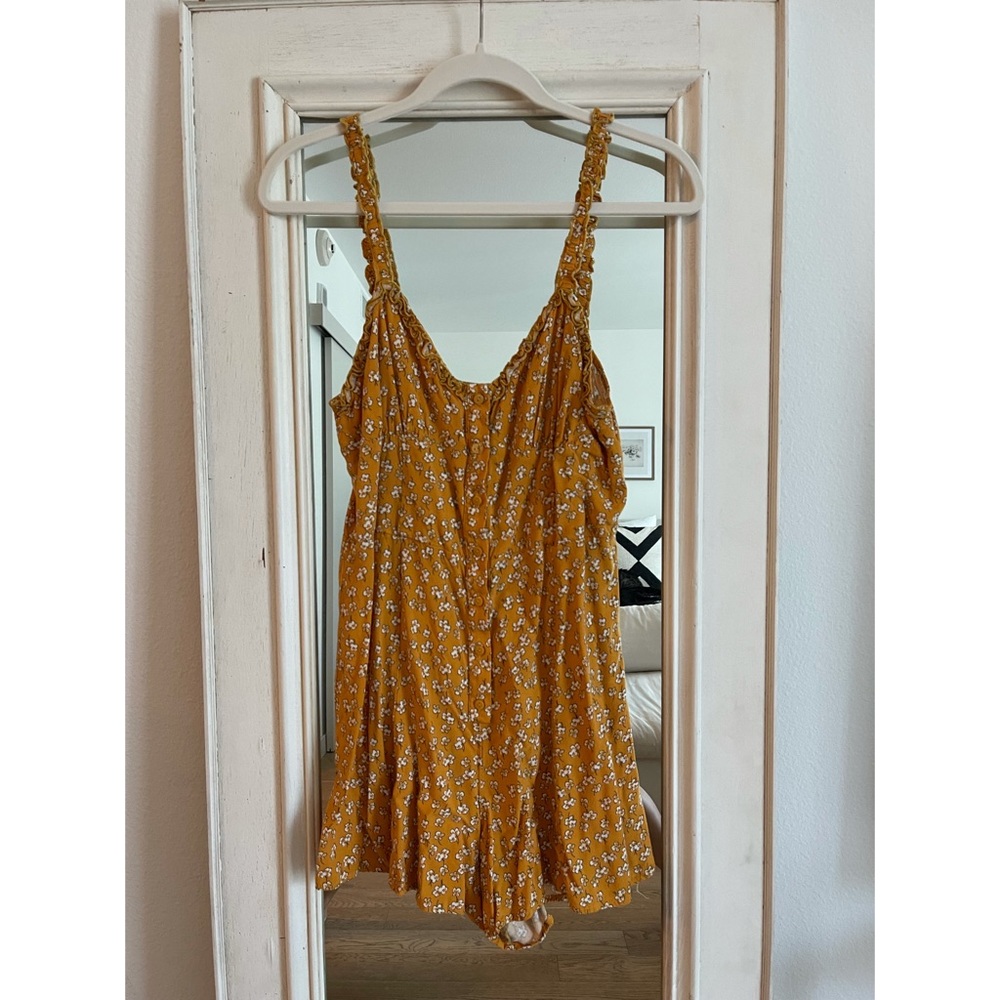 Urban Outfitters Yellow Floral Romper - Picture 7 of 8